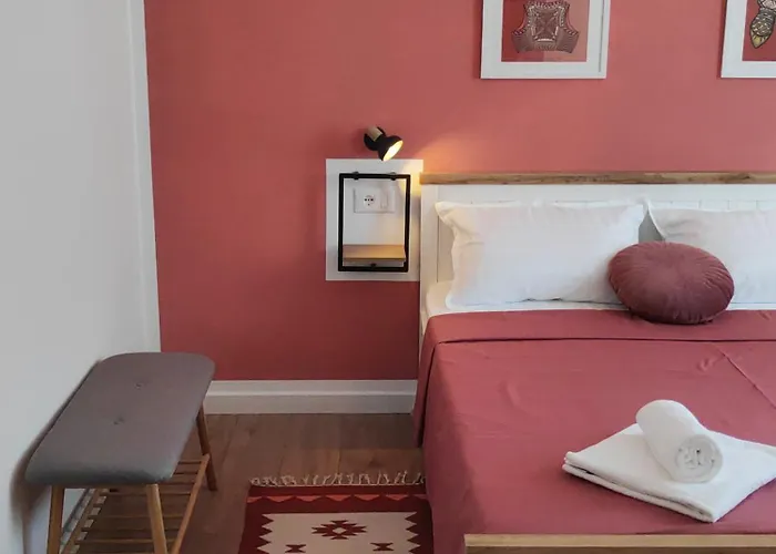 Te Amantia 地拉那